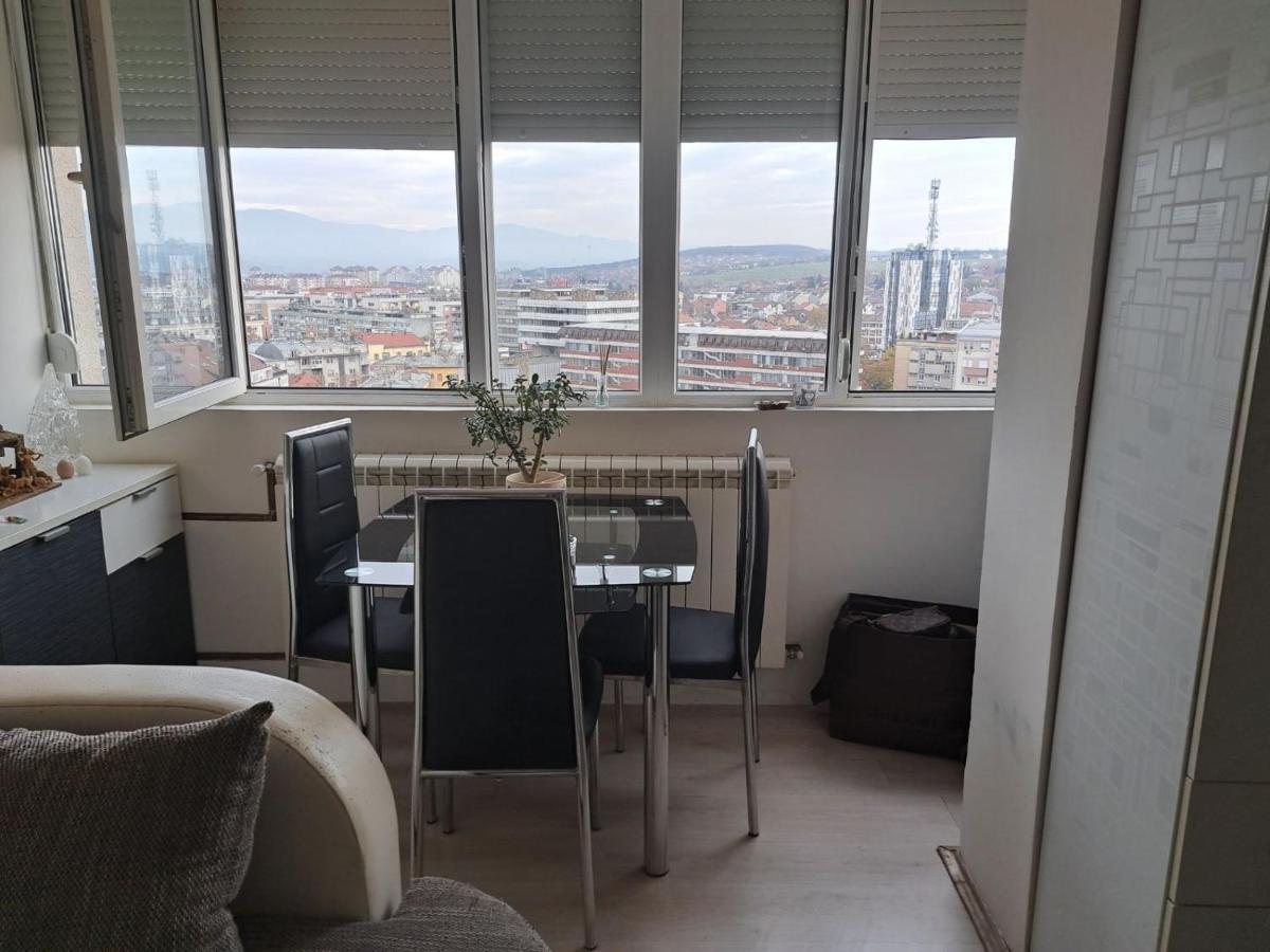 Apartman Sa Panoramom Kruševac 外观 照片